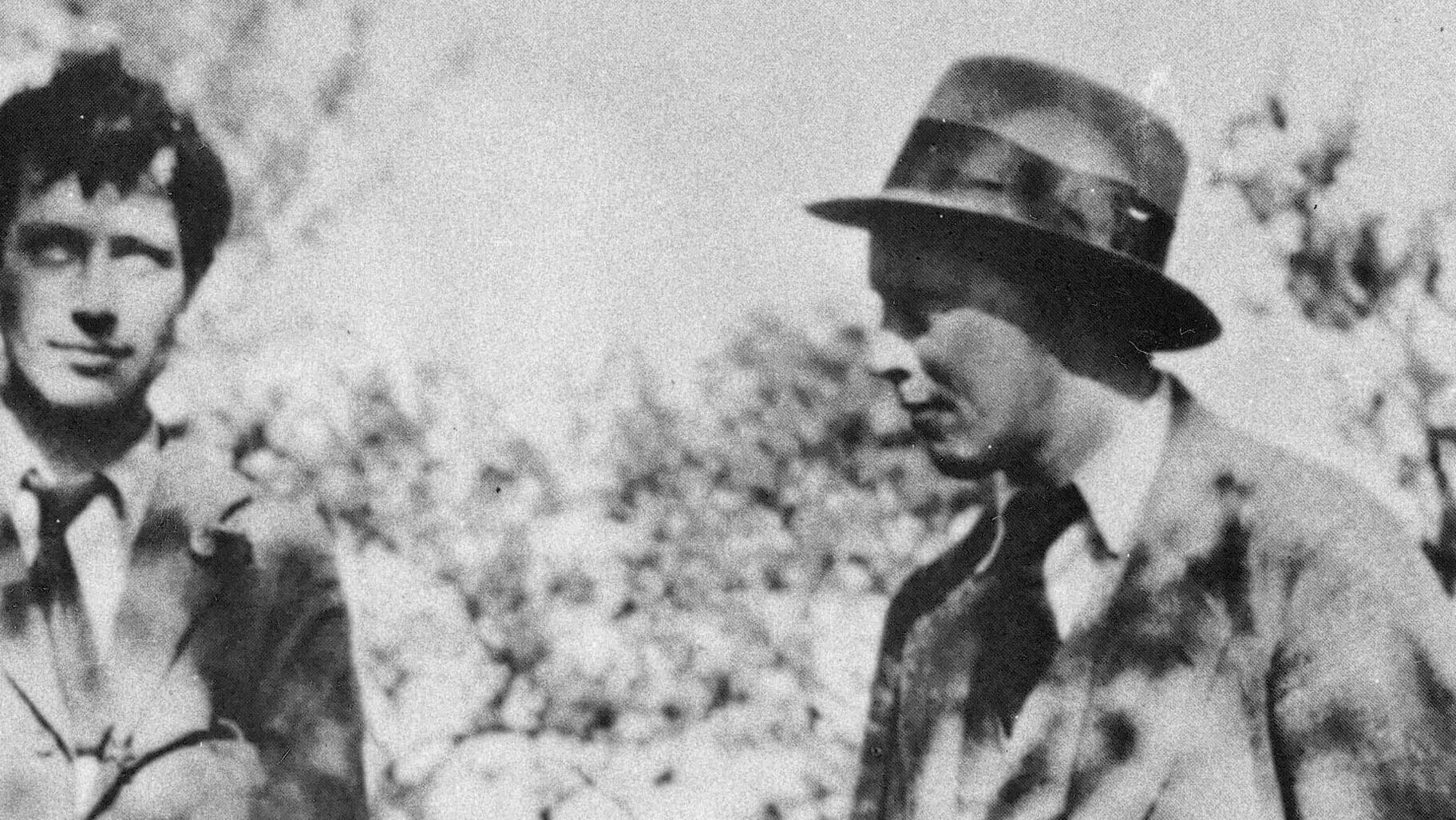 FF658E JOHN MAYNARD KEYNES/n(1883-1946). English economist. Keynes seated, with Scottish painter, Duncan Grant, left, and art critic, Clive Bell, at Charleston near Firle, Sussex, England, in 1919.